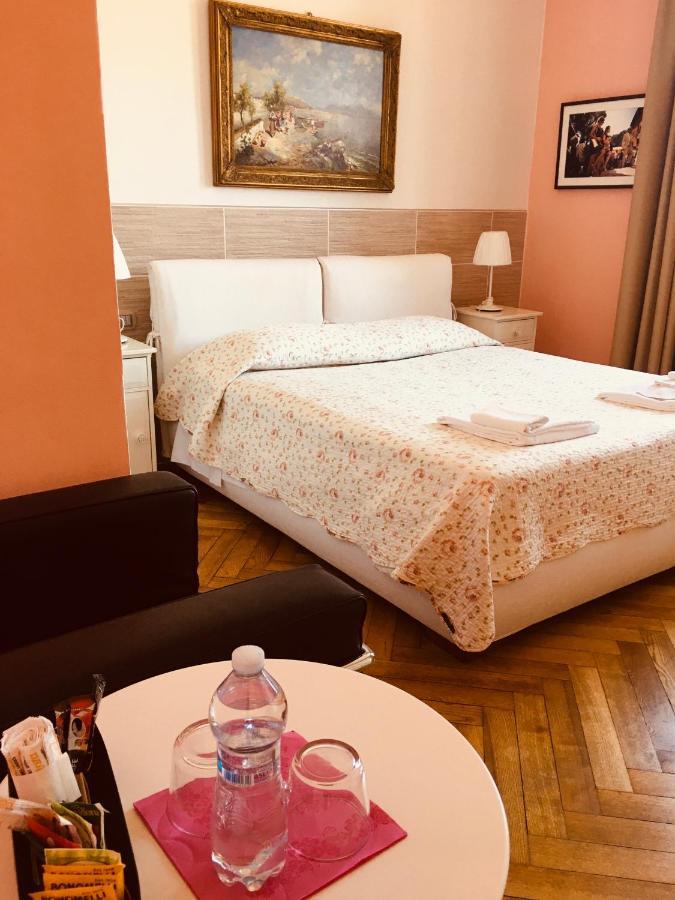 Villa Varenna Luaran gambar